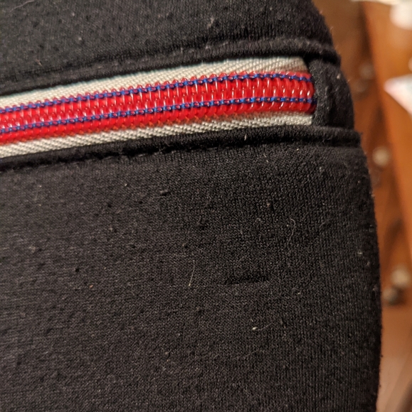 Champion Sling Bag or Fanny Pack - Picture 13 of 13